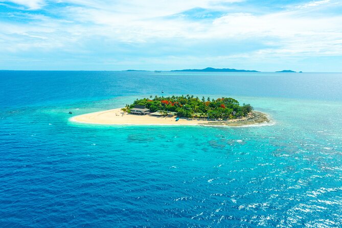 Beachcomber Island Escape - A Perfect Day in Paradise - Meals, local drinks, and the smart rhythm of tea breaks