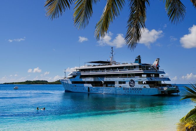 Blue Lagoon Cruises - Wanderer Cruise - 4 Night - Day One at Yalobi: Lunch Onboard, Then Beach Time