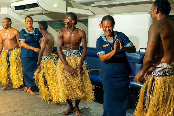 Captain Cook Cruises Fiji - Sunset Dinner Cruise - Welcome drink: champagne or juice, and how that plays out
