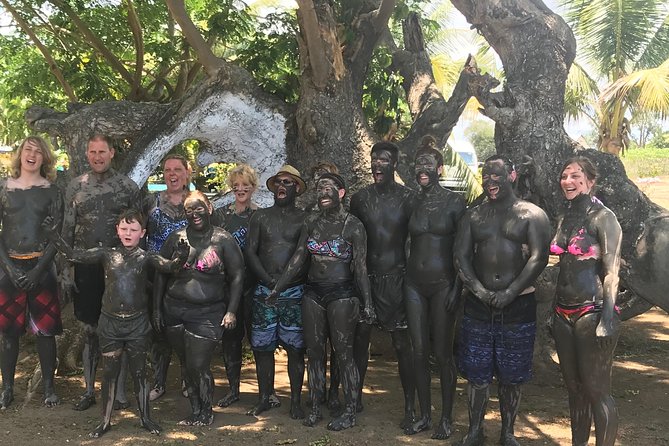 Coral Coast Sightseeing & Pottery Village Tour - Tappoo Fiji Market and the extra shopping buffer