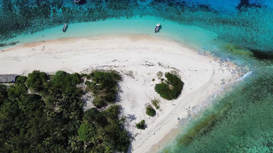Fiji: Authentic Fijian Day Cruise by Boat - Monu Island deep sea cove: where the snorkeling seems to click
