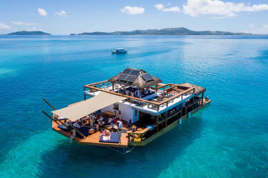 Fiji: Cloud 9 Floating Bar and Pizzeria Day Trip - Quick take: what makes Cloud 9 worth your time