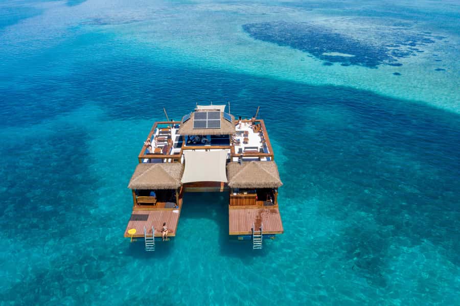 Fiji: Cloud 9 Floating Bar and Pizzeria Day Trip - Two decks, sunbeds, and the art of spending 6 hours well