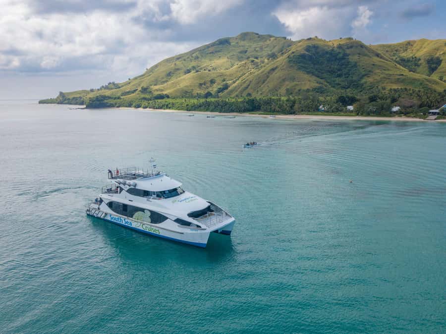 Fiji: Yasawa Islands Explorer Cruise with Lunch - Yasawa Islands by high-speed catamaran: what makes it special