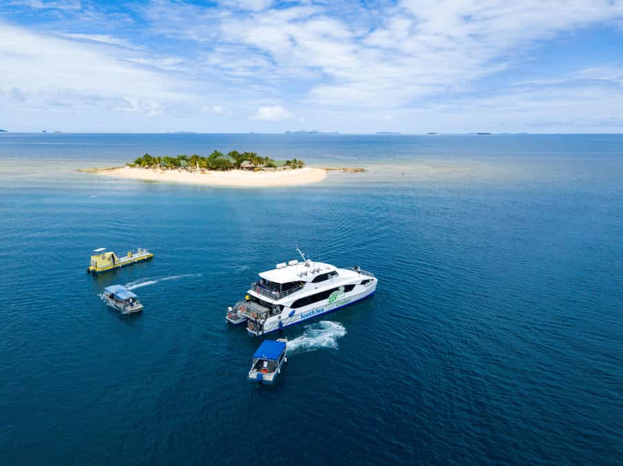 Fiji: Yasawa Islands Explorer Cruise with Lunch - The key expectation: you stay onboard all day