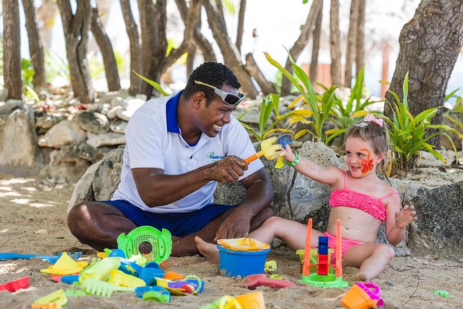 Finding Nemo - Half Day Cruise to South Sea Island - South Sea Island Check-In: Welcome, Pool, and Included Drinks