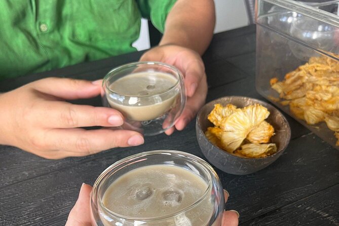 Kava Factory Tour and Flavored Kava Tasting Experience - The kava market stop: where you see the local economy in plain sight