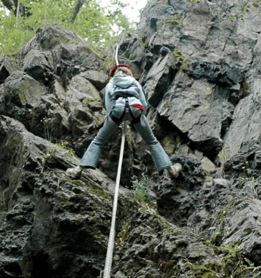 Nadi: Abseiling, Zipline, and Cave Tour with Meal - Getting to the rainforest course from your Nadi hotel