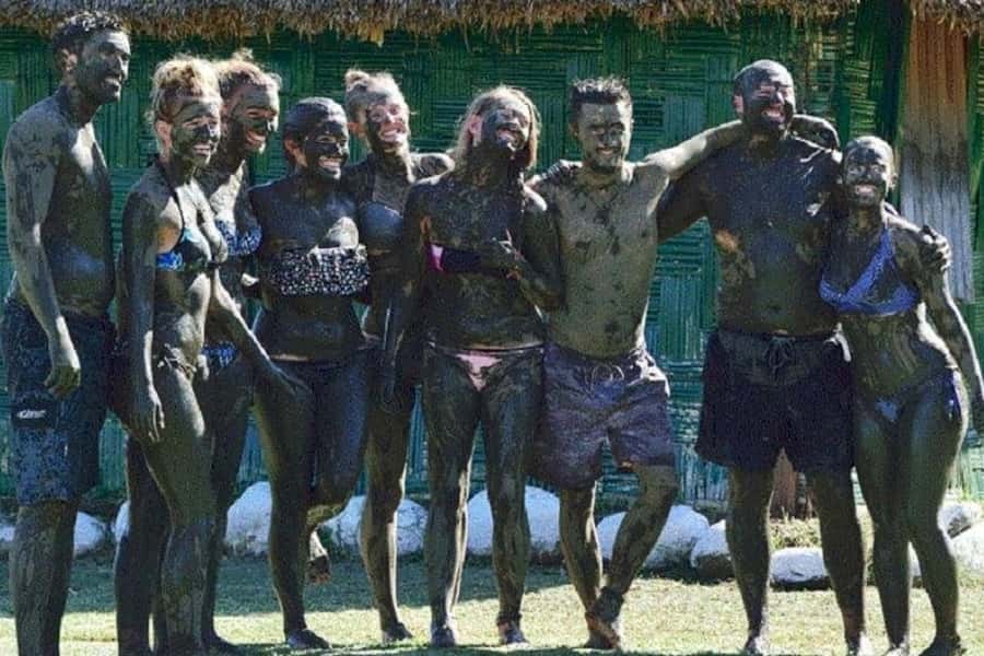 Nadi: Private Tour with Temple, Garden, Markets & Mud Pools - The basic shape of this Nadi private tour