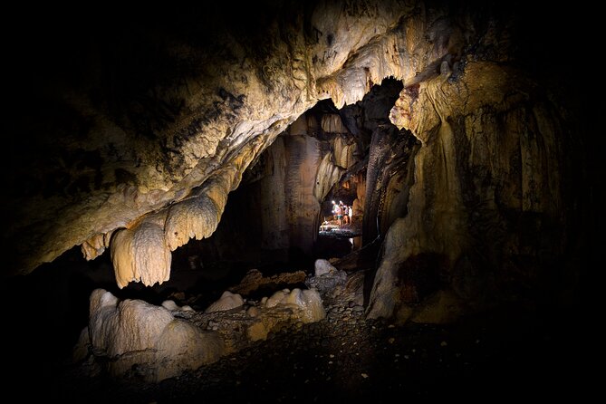 Naihehe Cave Safari in Sigatoka with BBQ Lunch - BBQ lunch, snacks, and how to stay comfortable
