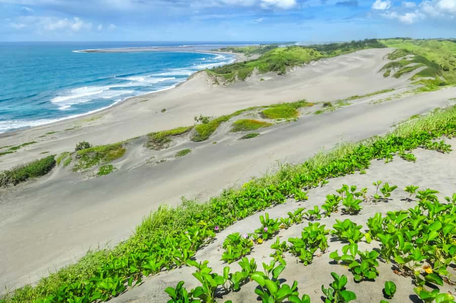 Private Tour: Pacific's Largest Dunes & Famous Waterfall - Baravi Handicrafts & Cafe: lunch plus a shopping break that stays local