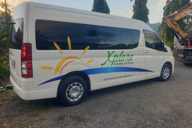 Round-trip Nadi Int Airport - Denarau Hotels (Private Transfer) - Inside the private vehicle: space, comfort, Wi-Fi, and a baby seat if you need it