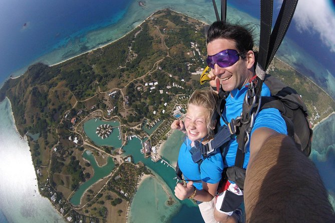 Skydive Fiji Radical 10000ft Tandem Jump (30 seconds free fall) - Canopy Time: A Different Kind of Fun