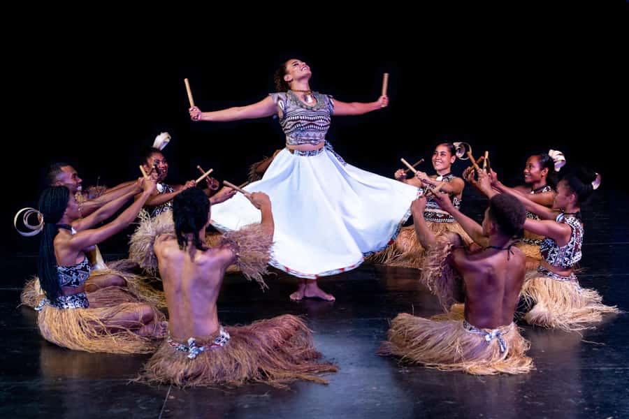 VOU: Fiji Untold Live Stage Show with Dinner & Drumming - Timing and weather: how to dress for a comfortable night at VOU Hub